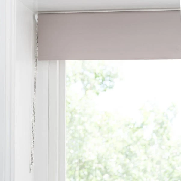 Dunelm Roller Blind Mechanism With A Metal Chain 2 Dunelm Roller Blind Mechanism With A Metal Chain - Image 2