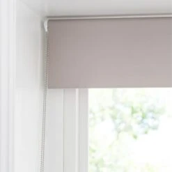 Dunelm Roller Blind Mechanism With A Metal Chain 6 Dunelm Roller Blind Mechanism With A Metal Chain -Best Curtain Shop 1000006180 alt02