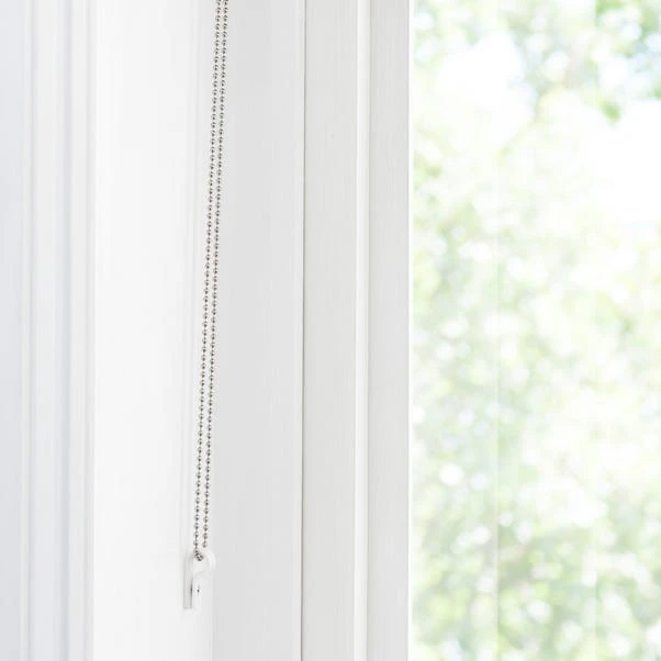 Dunelm Roller Blind Mechanism With A Metal Chain 4 Dunelm Roller Blind Mechanism With A Metal Chain - Image 4