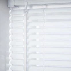 Dunelm White 25mm Slats PVC Venetian Blind -Best Curtain Shop 30770122 alt04